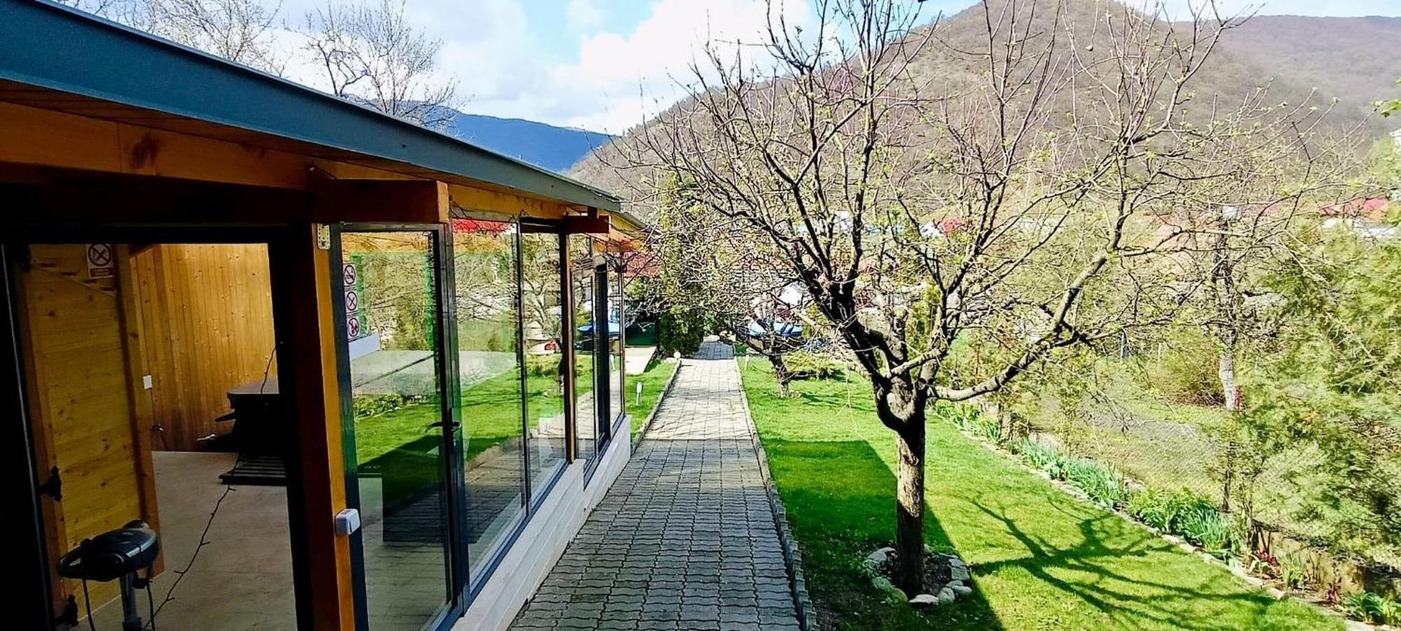 Cazare Casa Sandra Băile Herculane Zewnętrze zdjęcie