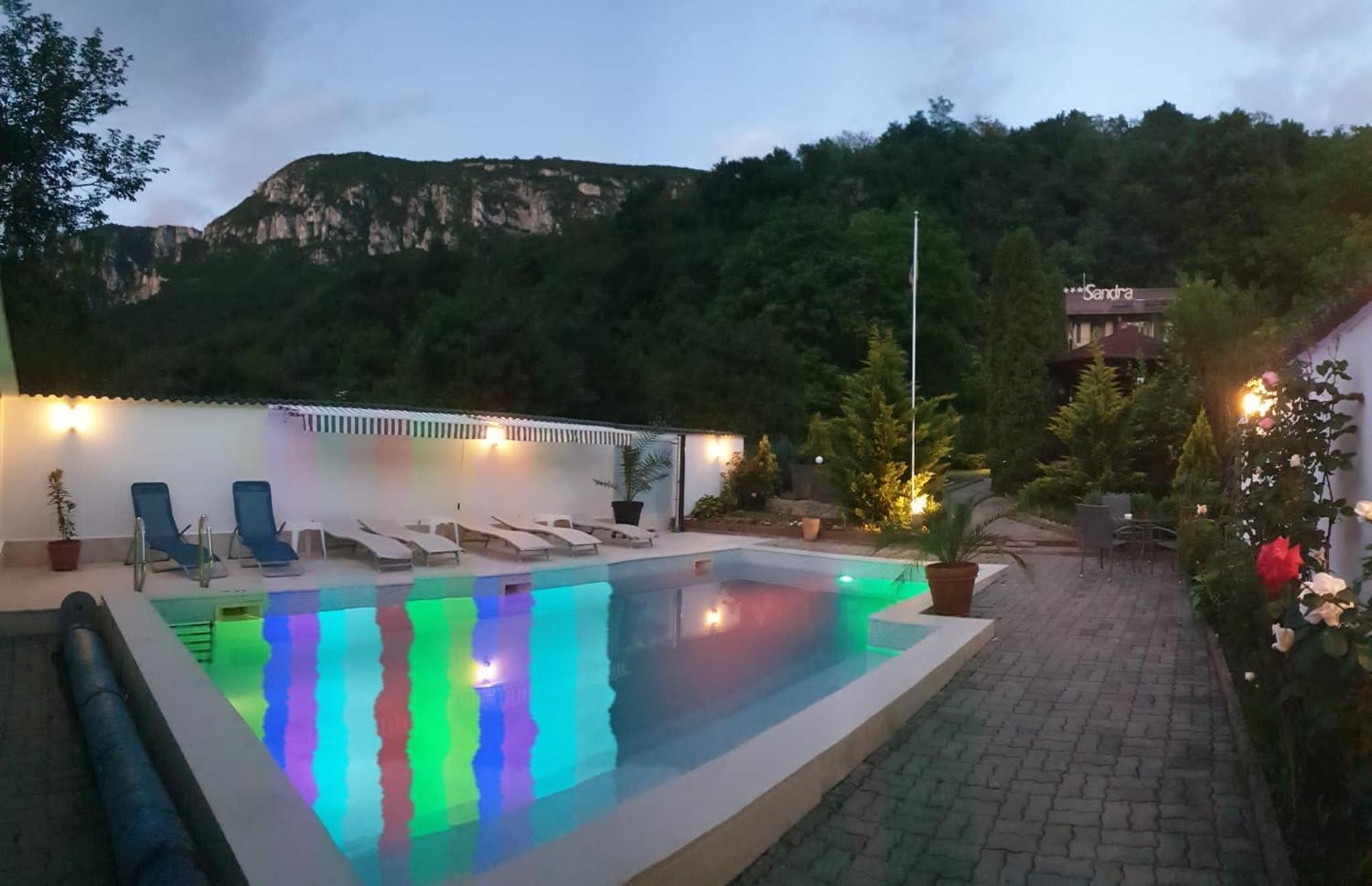 Cazare Casa Sandra Băile Herculane Zewnętrze zdjęcie